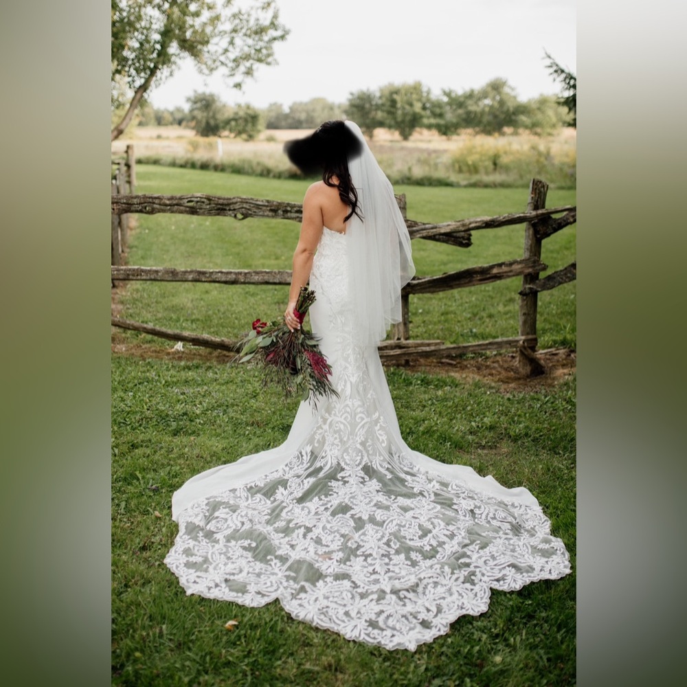 Enzoani Lainey Wedding Dress